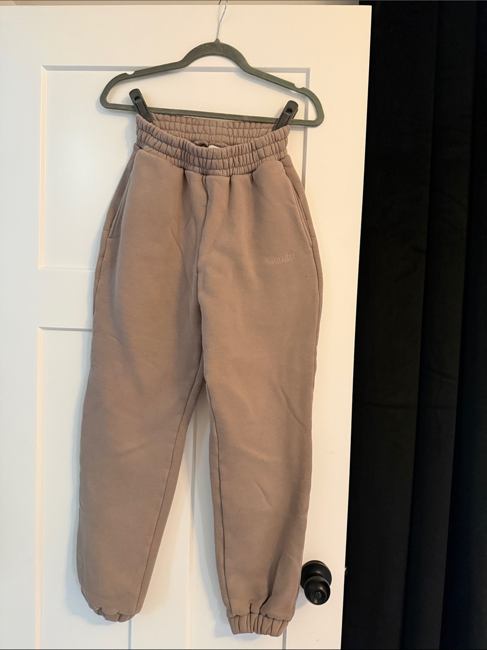 Comfrt Sweatpants (x-small) & Sweatshirt (small) - Picture 1 of 4